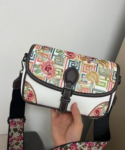 Chinese style wide shoulder embroidered shoulder bag